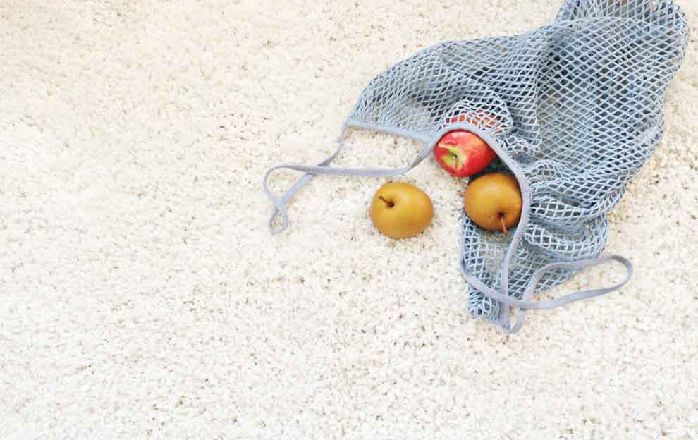 Limpeza de sofá da MT Clean - Frutas no tapete lavado